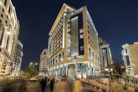 Al Manakha Rotana Madinah, Front of property