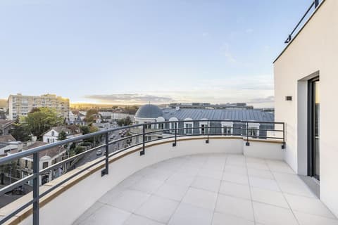 Holiday Inn Express Paris Poissy by IHG, Terrace/patio