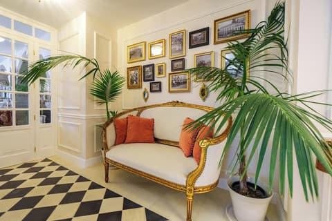 Boutique Hotel Teatro, Reception