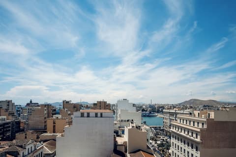 Gallery Central Piraeus Port, Exterior