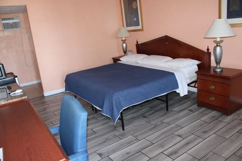 Executive Economy Lodge, Room