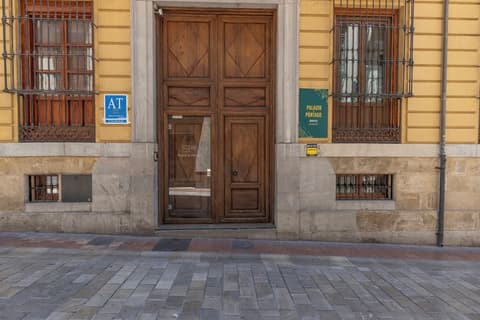 BIBO SUITES PALACIO DE PÓRTAGO, Exterior