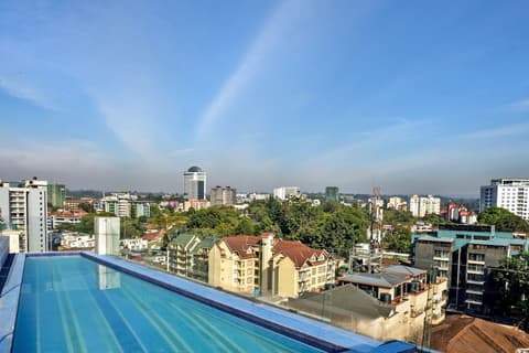 Novotel Nairobi Westlands, Rooftop pool