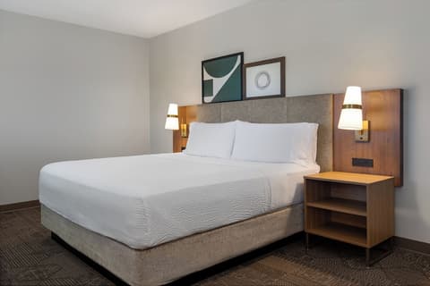 Staybridge Suites St Catharines Conf Ctr by IHG, Room