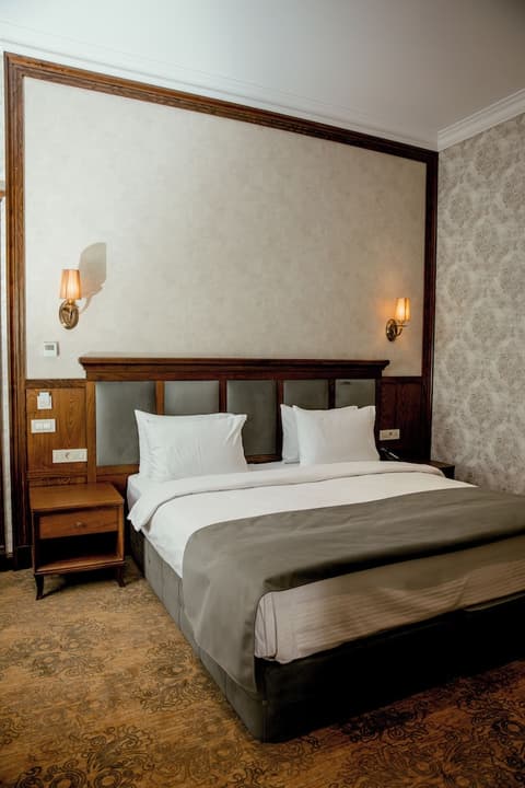 Midway Baku Hotel, Room