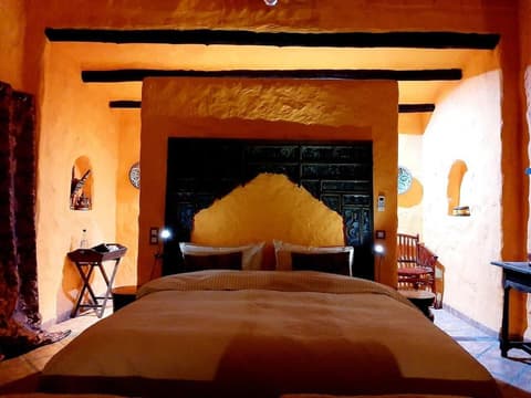 Casa Pino With Private Pool and Garden, Room