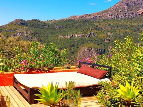 Casa Pino With Private Pool and Garden, Property grounds