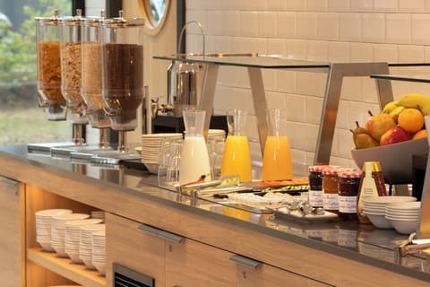 Holiday Inn Express Brussels Airport by IHG, Breakfast meal