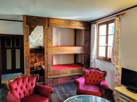 La Maison Bleue, Living area