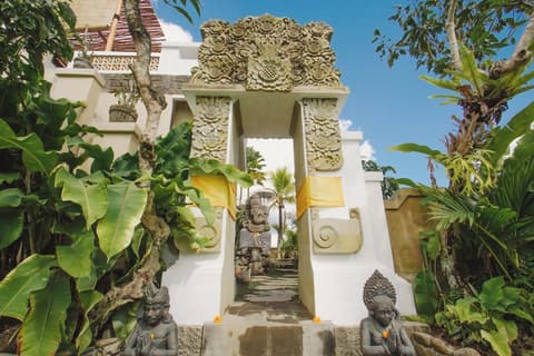 The Nenggala Suite, Lobby