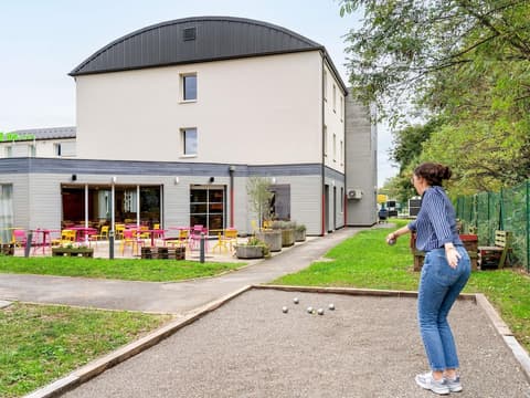 ibis Styles Prevessin Geneve Airport, Miscellaneous