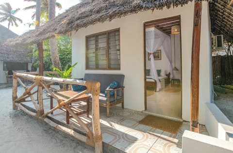 Poa Poa Bungalows, Room