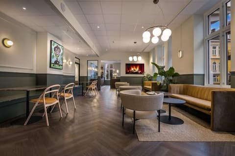 Bohemian Hotel - Self-Service, Lobby sitting area