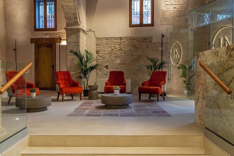 Axel Hotel Valencia – Adults Only, Lobby sitting area