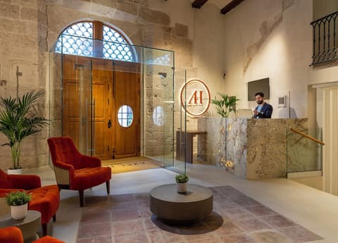 Axel Hotel Valencia – Adults Only, Lobby