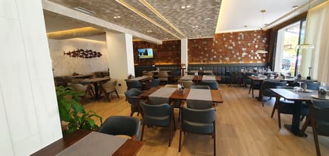 Hotel Flaer, Interior