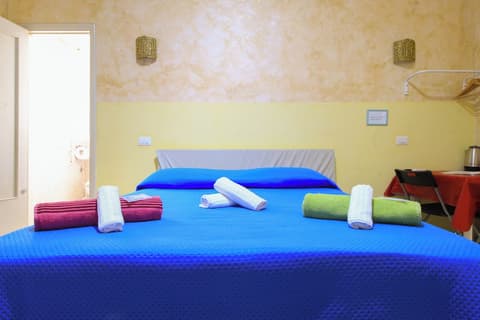 catania airport room  low cost, Room