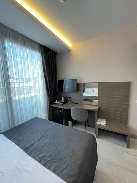 Mithras Hotel, Room