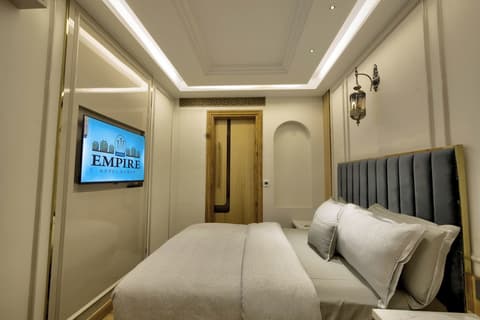Empire Platinum Suites, Room