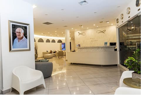 Hotel Alkquimia, Reception