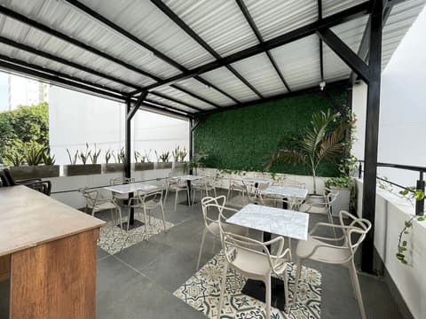 Hotel Amoek, Terrace/patio