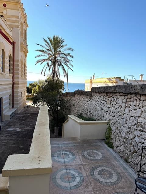 Villa Raffaella, Room