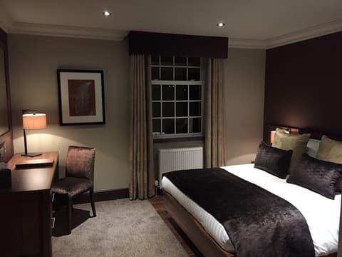 The Busby Hotel, Room