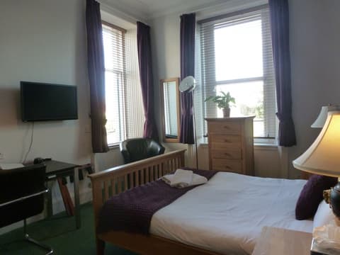 Inn At The Park, Room