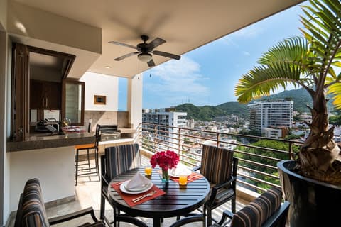 Pinnacle Resorts 220, Terrace/patio