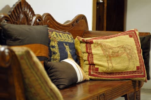 Palazzo Osanna, Lobby sitting area