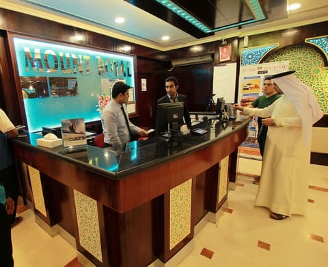 Mount Royal Hotel, Reception