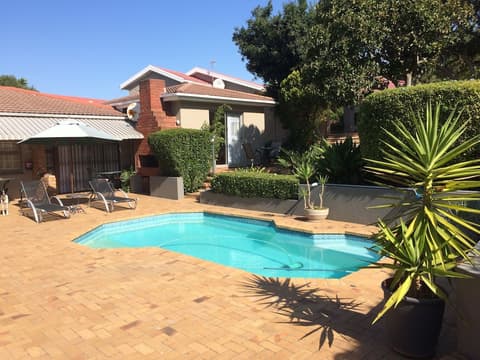 Maroela House, Pool