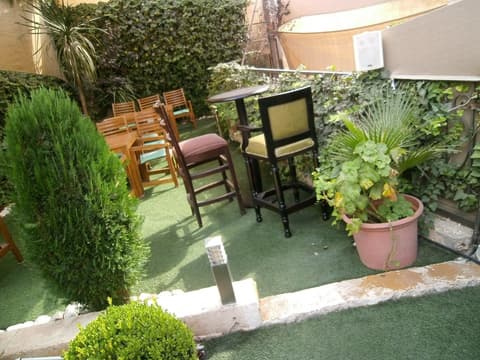 The Conroy Boutique Hotel, Bar (on property)