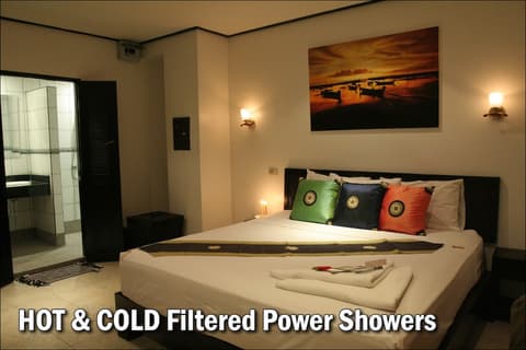 Angus O'Tool's Irish Pub Guesthouse, Room