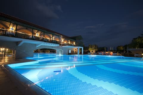 Limak Limra Hotel & Resort, Outdoor pool