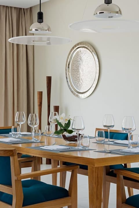 Hyatt Place Taghazout Bay, In-room dining