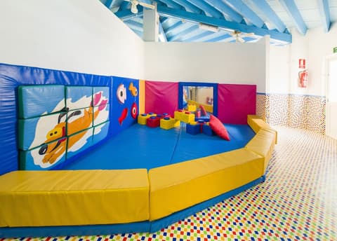 Coral Star Apartments, Children's play area - indoor