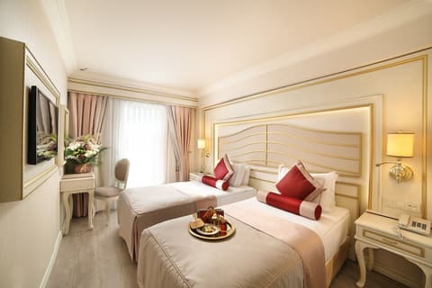 Halifaks Hotel, Room