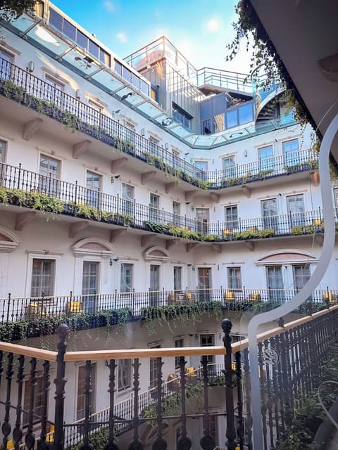 Aria Hotel Budapest by Library Hotel Collection, Room