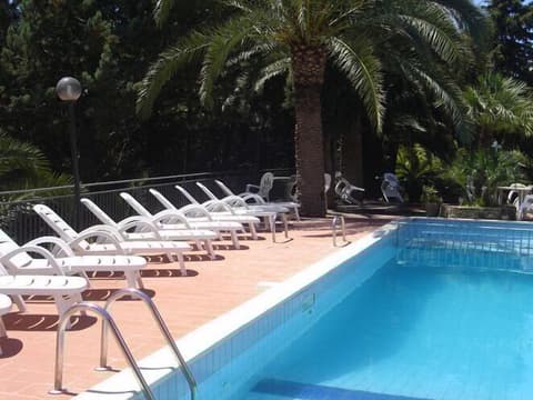 Hotel Eden, Outdoor pool