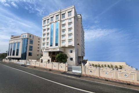 Shenbaga Hotel and Convention Centre, Exterior detail