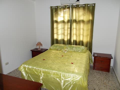 Castillo Romano, Room