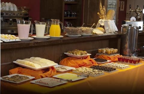 Hotel De Los Andes, Breakfast buffet