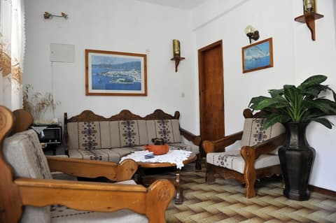 Pension Margarita, Reception