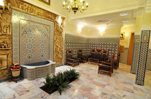 Dar Al Madina Al Kadima, Reception