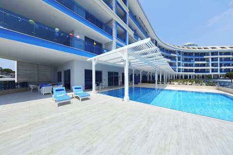 Sueno Hotels Deluxe Belek - All Inclusive, Terrace/patio