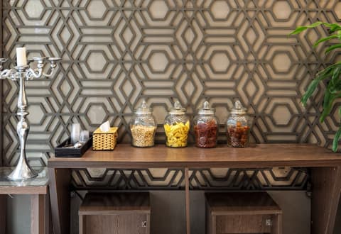 Collection O Le Grand Hanoi hotel – The Tryst, Lobby