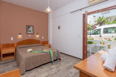 Galini Apartments and Studios, Room