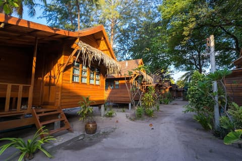 Lipe Beach Resort, Room