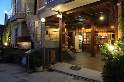 The Noi Guesthouse Koh Lipe, Property entrance